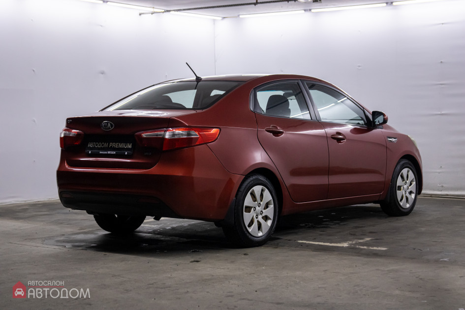 Продажа Kia Rio III 1.4 MT (107 л.с.) 2014 Красный в Автодом