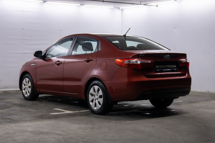 Продажа Kia Rio III 1.4 MT (107 л.с.) 2014 Красный в Автодом