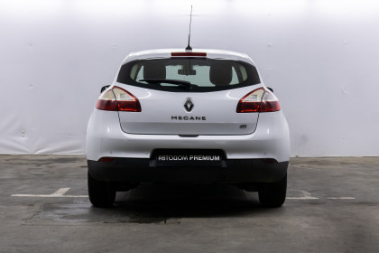 Продажа Renault Megane III Рестайлинг 1.5 MT (90 л.с.) 2013 Белый в Автодом