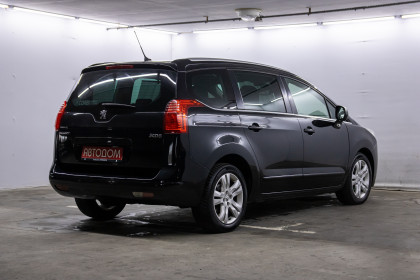 Продажа Peugeot 5008 I 1.6 AMT (115 л.с.) 2013 Черный в Автодом