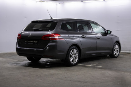 Продажа Peugeot 308 II Рестайлинг 1.5 MT (131 л.с.) 2020 Серый в Автодом