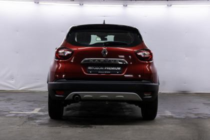 Продажа Renault Kaptur I Рестайлинг 1.6 MT (114 л.с.) 2021 Красный в Автодом