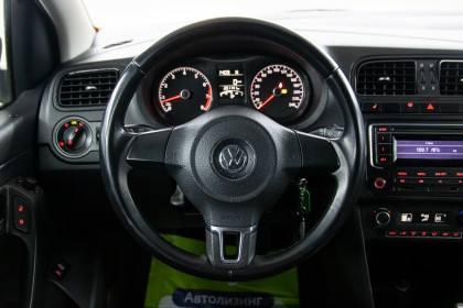 Продажа Volkswagen Polo V 1.6 AT (105 л.с.) 2014 Черный в Автодом