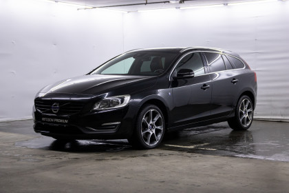 Продажа Volvo V60 I Рестайлинг 2.0 MT (120 л.с.) 2016 Черный в Автодом