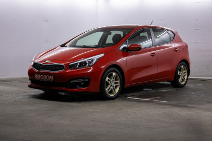 Продажа Kia Ceed II Рестайлинг 1.6 AT (130 л.с.) 2017 Красный в Автодом