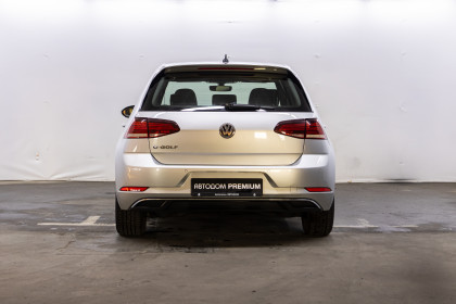 Продажа Volkswagen Golf VII Рестайлинг e-Golf 0.0 AT (136 л.с.) 2019 Серебристый в Автодом