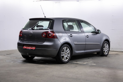 Продажа Volkswagen Golf V 1.4 MT (122 л.с.) 2008 Серый в Автодом