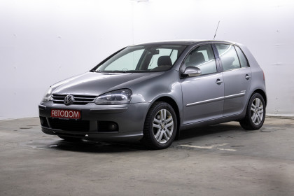 Продажа Volkswagen Golf V 1.4 MT (122 л.с.) 2008 Серый в Автодом