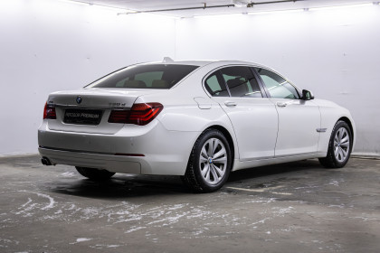 Продажа BMW 7 серии V (F01/F02/F04) Рестайлинг 730d xDrive 3.0 AT (258 л.с.) 2013 Белый в Автодом