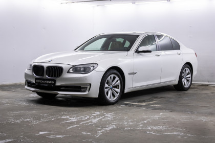 Продажа BMW 7 серии V (F01/F02/F04) Рестайлинг 730d xDrive 3.0 AT (258 л.с.) 2013 Белый в Автодом