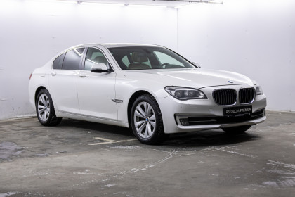 Продажа BMW 7 серии V (F01/F02/F04) Рестайлинг 730d xDrive 3.0 AT (258 л.с.) 2013 Белый в Автодом