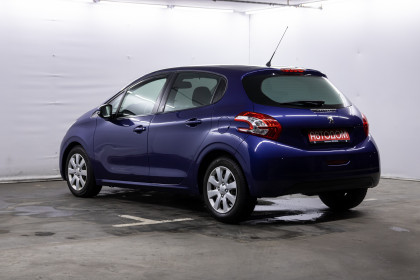 Продажа Peugeot 208 I 1.6 AT (120 л.с.) 2013 Фиолетовый в Автодом