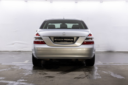 Продажа Mercedes-Benz S-Класс V (W221) 350 3.5 AT (272 л.с.) 2005 Серебристый в Автодом