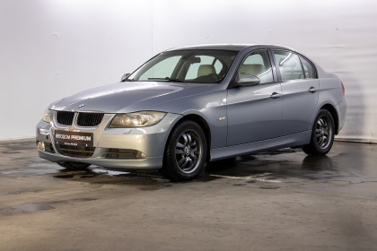 Продажа BMW 3 серии V (E90/E91/E92/E93) 320i 2.0 AT (150 л.с.) 2005 Серый в Автодом