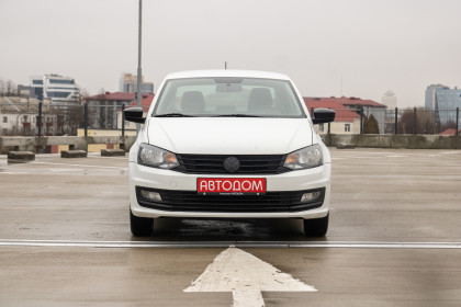 Продажа Volkswagen Polo V Рестайлинг 1.6 MT (90 л.с.) 2019 Белый в Автодом