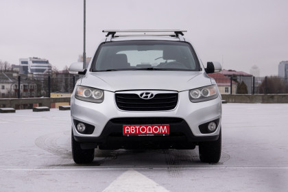 Продажа Hyundai Santa Fe II Рестайлинг 2.4 MT (174 л.с.) 2010 Серебристый в Автодом