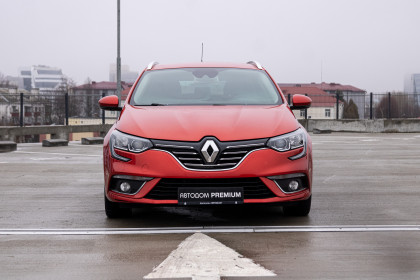 Продажа Renault Megane IV 1.5 MT (110 л.с.) 2017 Красный в Автодом