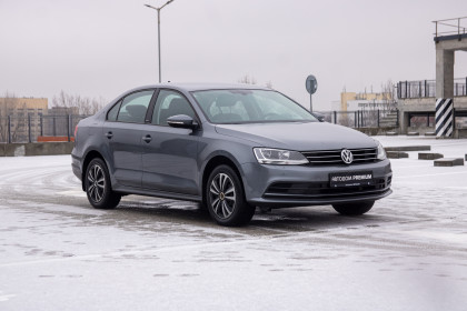 Продажа Volkswagen Jetta VI Рестайлинг 1.6 AT (110 л.с.) 2017 Серый в Автодом