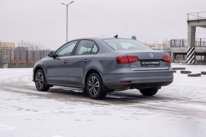 Продажа Volkswagen Jetta VI Рестайлинг 1.6 AT (110 л.с.) 2017 Серый в Автодом