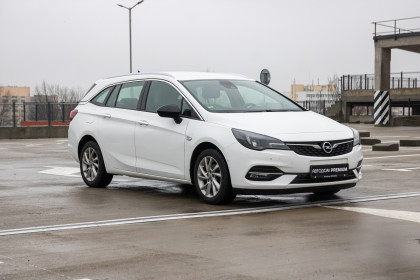 Продажа Opel Astra K Рестайлинг 1.5 MT (122 л.с.) 2021 Белый в Автодом