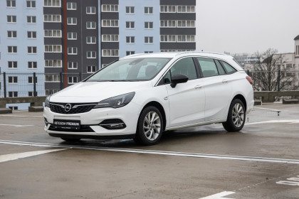 Продажа Opel Astra K Рестайлинг 1.5 MT (122 л.с.) 2021 Белый в Автодом