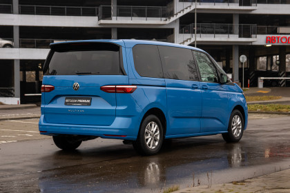 Продажа Volkswagen Multivan T7 1.5 AMT (136 л.с.) 2021 Синий в Автодом