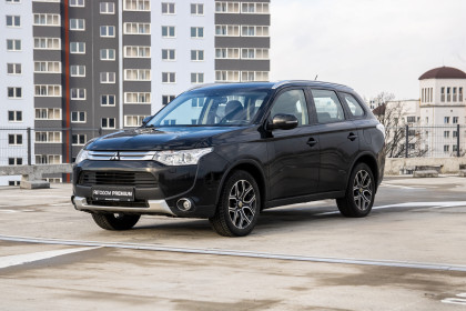 Продажа Mitsubishi Outlander III 2.4 CVT (167 л.с.) 2014 Черный в Автодом