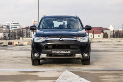 Продажа Mitsubishi Outlander III 2.4 CVT (167 л.с.) 2014 Черный в Автодом