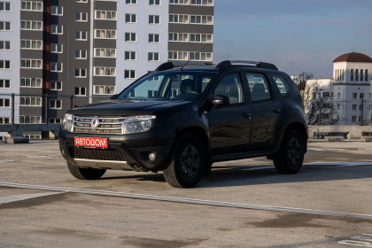 Продажа Renault Duster I 2.0 MT (135 л.с.) 2014 Черный в Автодом