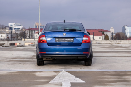 Продажа Skoda Octavia III (A7) Рестайлинг 1.8 AMT (180 л.с.) 2019 Синий в Автодом