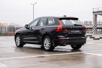 Продажа Volvo XC60 II 2.0 AT (190 л.с.) 2018 Черный в Автодом