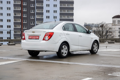 Продажа Chevrolet Aveo II 1.6 AT (115 л.с.) 2015 Белый в Автодом