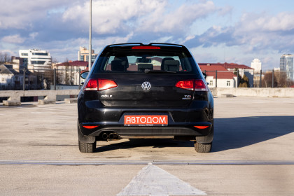 Продажа Volkswagen Golf VII 1.4 MT (122 л.с.) 2014 Черный в Автодом