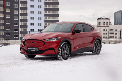 Продажа Ford Mustang Mach-E I 75 kWh 0.0 AT (258 л.с.) 2022 Красный в Автодом