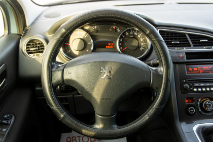 Продажа Peugeot 5008 I 1.6 MT (112 л.с.) 2009 Серебристый в Автодом