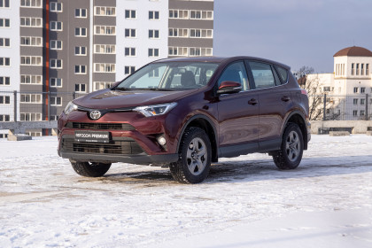 Продажа Toyota RAV4 IV (XA40) Рестайлинг 2.0 CVT (146 л.с.) 2018 Красный в Автодом