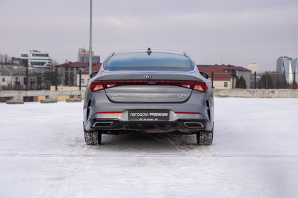 Продажа Kia K5 III 1.6 AT (180 л.с.) 2020 Серый в Автодом