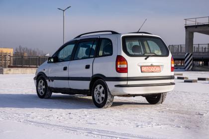 Продажа Opel Zafira A 1.8 AT (125 л.с.) 2002 Белый в Автодом