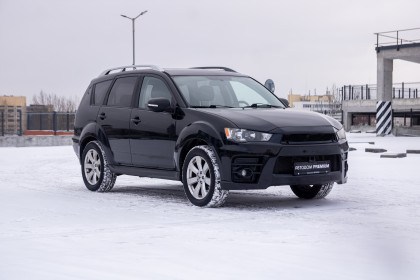 Продажа Mitsubishi Outlander II Рестайлинг 2.4 CVT (170 л.с.) 2010 Черный в Автодом