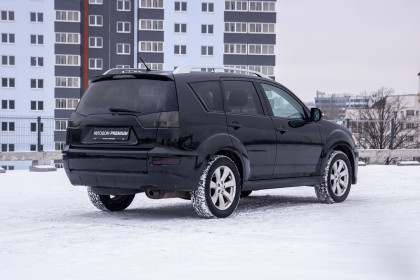 Продажа Mitsubishi Outlander II Рестайлинг 2.4 CVT (170 л.с.) 2010 Черный в Автодом