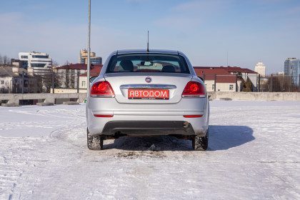 Продажа Fiat Linea I 1.4 MT (90 л.с.) 2013 Серебристый в Автодом