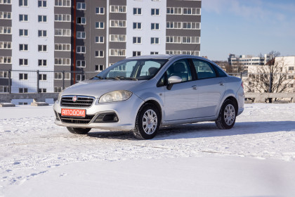 Продажа Fiat Linea I 1.4 MT (90 л.с.) 2013 Серебристый в Автодом