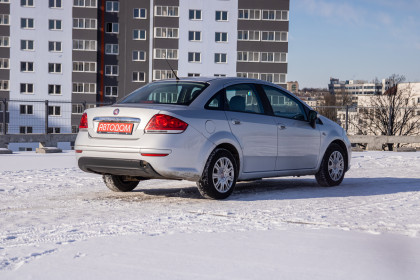 Продажа Fiat Linea I 1.4 MT (90 л.с.) 2013 Серебристый в Автодом