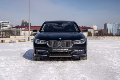 Продажа BMW 7 серии VI (G11/G12) 750i xDrive 4.4 AT (450 л.с.) 2015 Черный в Автодом