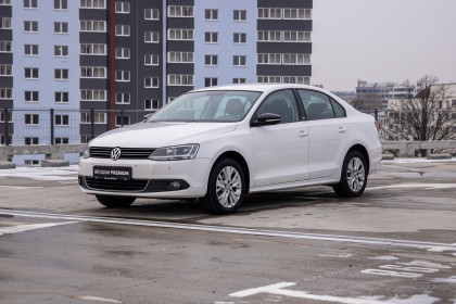 Продажа Volkswagen Jetta VI 1.6 AT (105 л.с.) 2014 Белый в Автодом