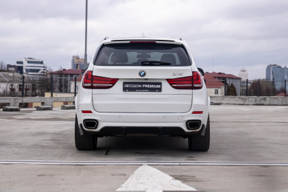 Продажа BMW X5 III (F15) 30d 3.0 AT (258 л.с.) 2017 Белый в Автодом