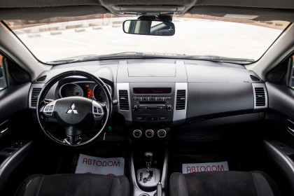 Продажа Mitsubishi Outlander II 2.4 CVT (170 л.с.) 2007 Серый в Автодом