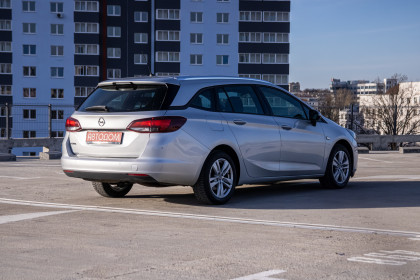 Продажа Opel Astra K Рестайлинг 1.5 MT (122 л.с.) 2020 Серый в Автодом