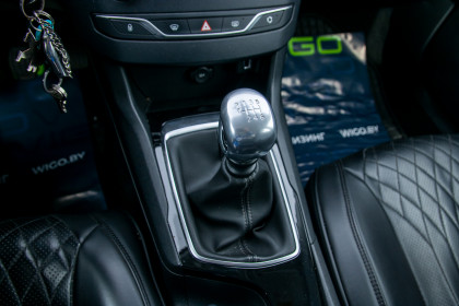 Продажа Peugeot 308 II Рестайлинг 1.5 MT (102 л.с.) 2019 Серый в Автодом