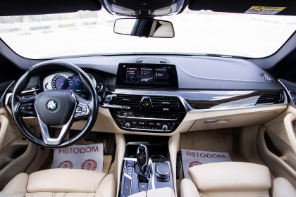Продажа BMW 5 серии VII (G30/G31) 520d 2.0 AT (190 л.с.) 2017 Серый в Автодом